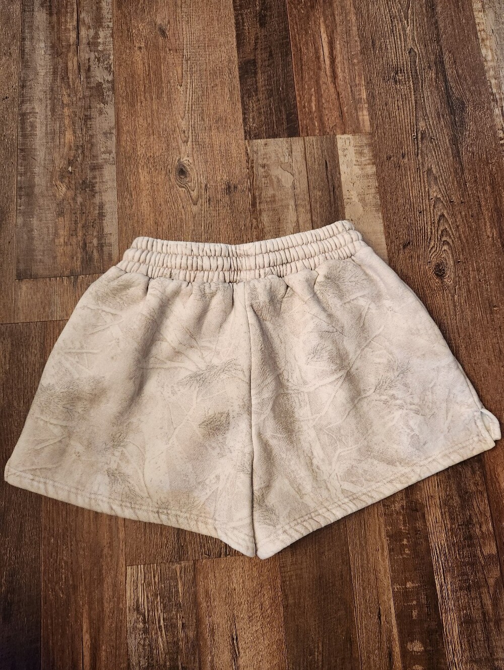 Comfrt Camo Sweat Shorts Size Medium - Picture 2 of 6